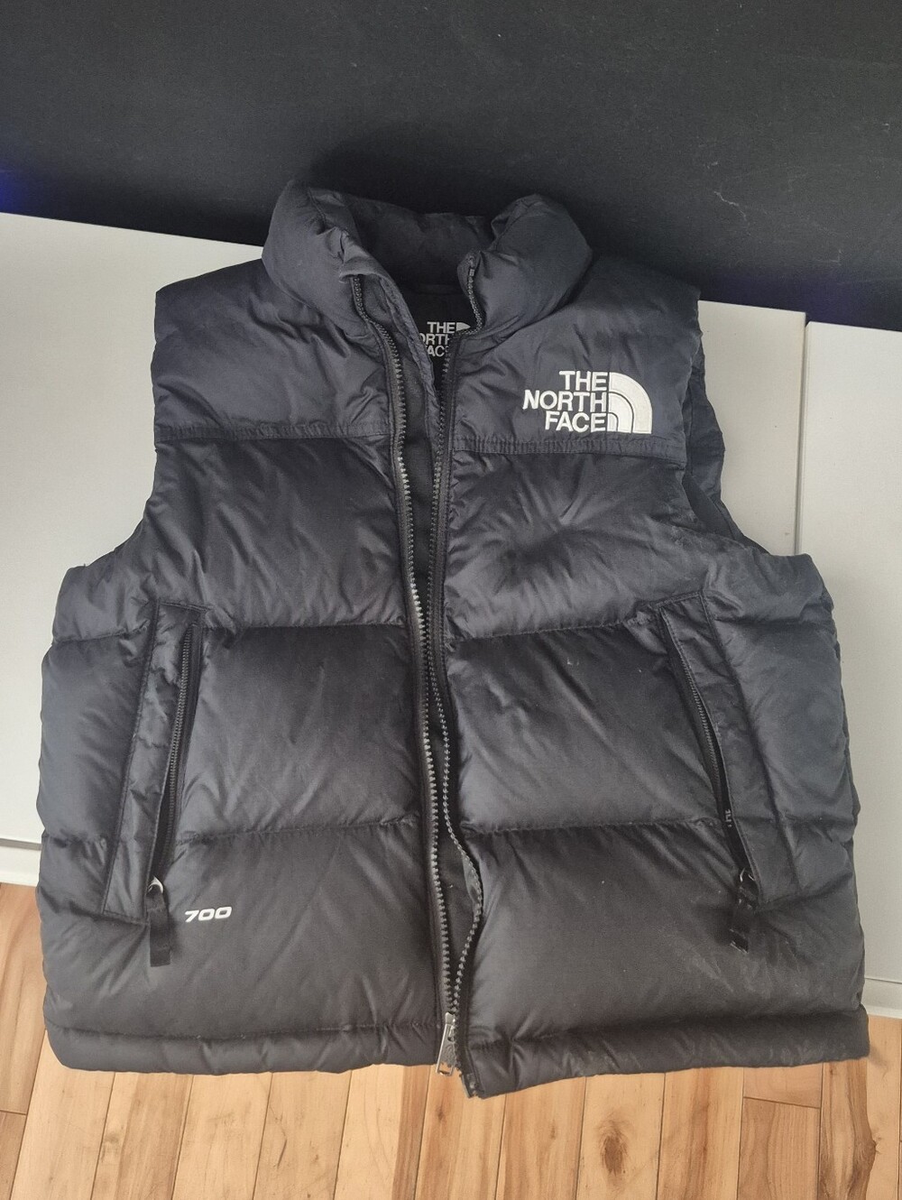 The North Face Black Puffy 700 Down Vest, Teen Medium, Black